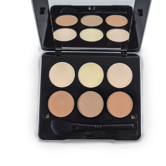 Me makeover essential  contour kit and puff pack bundle... retail $75.99 - Picture 4 of 7